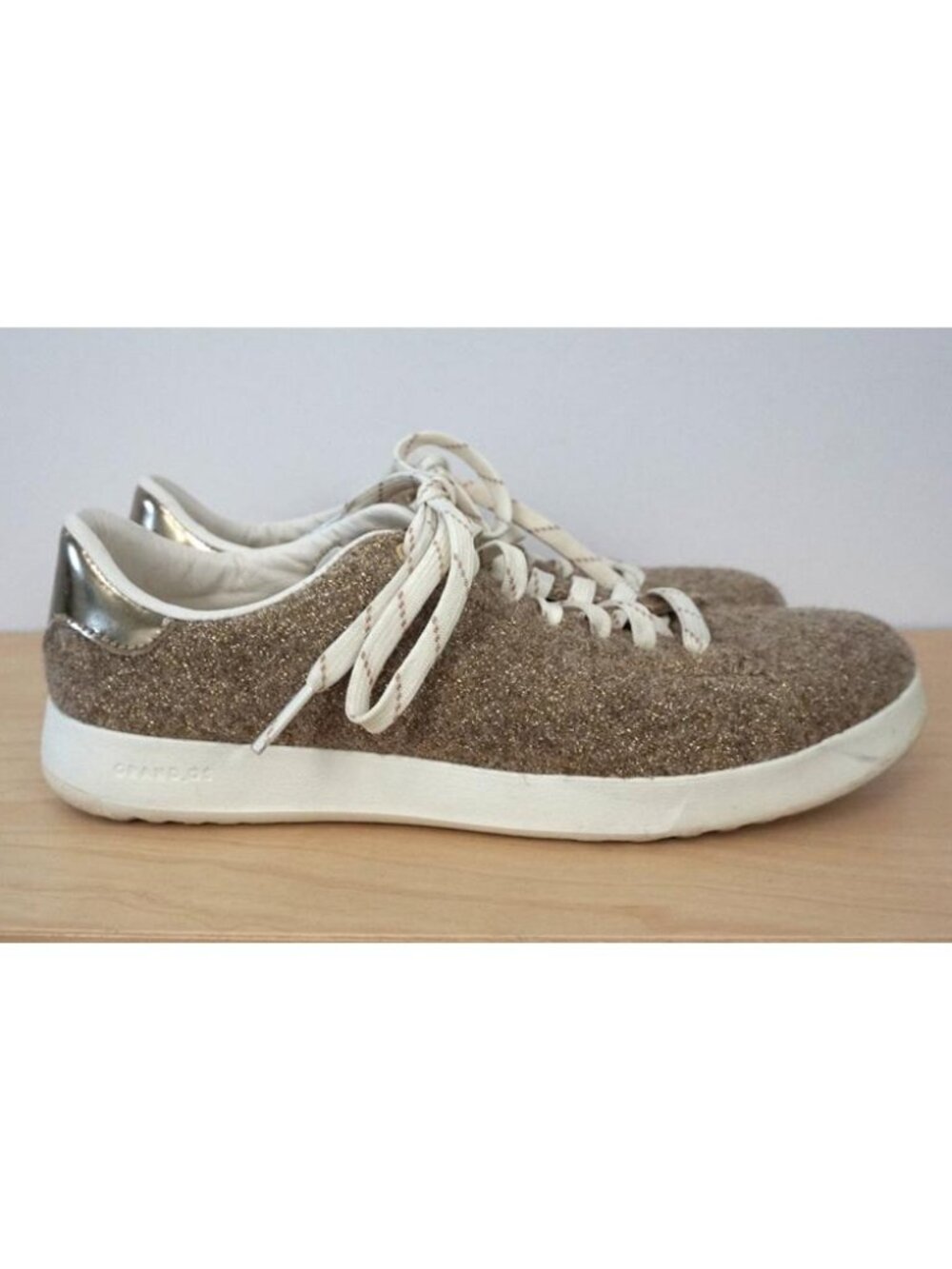 Cole Haan GrandPro Lace Up Gold Metallic Fabric Tennis Shoes Sneakers Size 6B - Picture 3 of 8